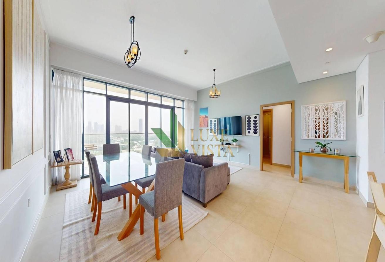 Furnished | Upgraded | Golf and Lake View | Vacant photo 4