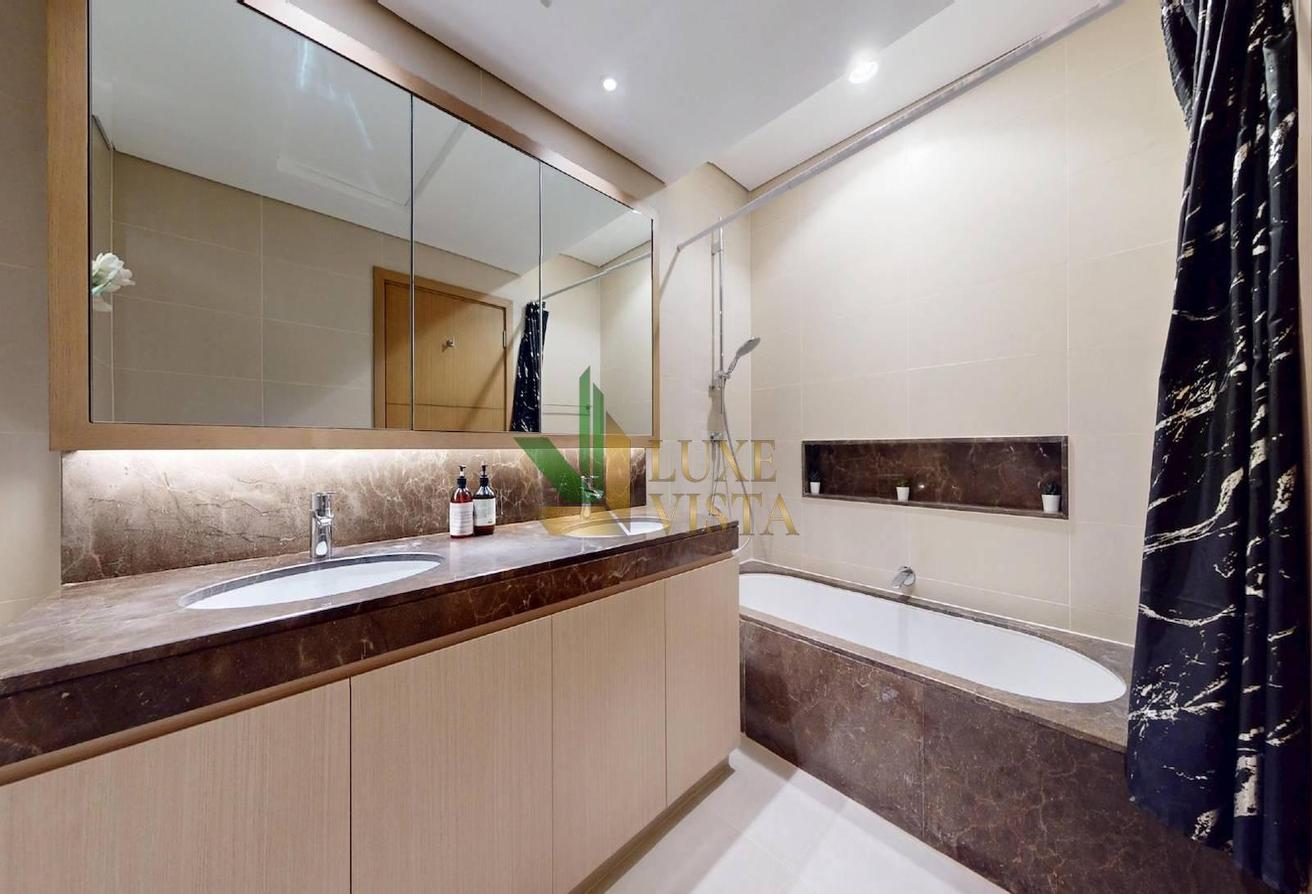 Furnished | Upgraded | Golf and Lake View | Vacant photo 8