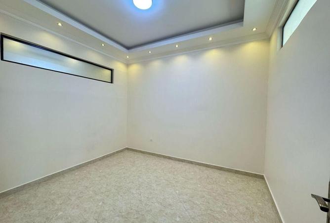 79398604 - Property Image 3