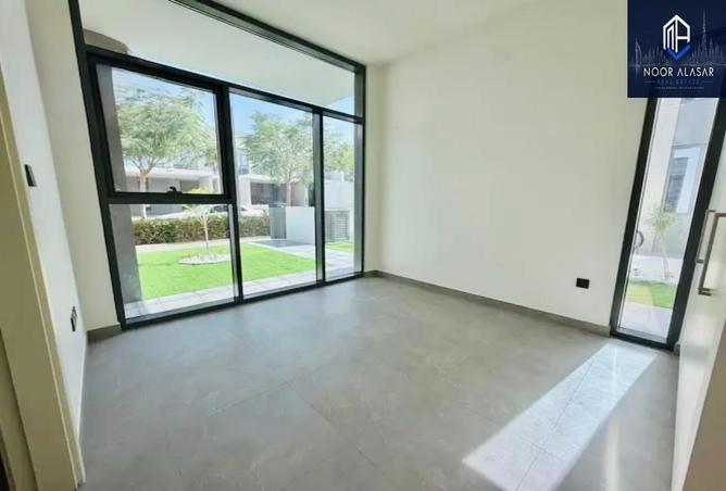 141953700 - Property Image 3