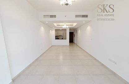 Apartment - 1 - 2 for rent in Airport View Building - Al Garhoud - Dubai