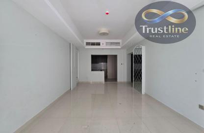 Apartment - 2 Bedrooms - 3 Bathrooms for sale in Gulfa Towers - Al Rashidiya 1 - Al Rashidiya - Ajman