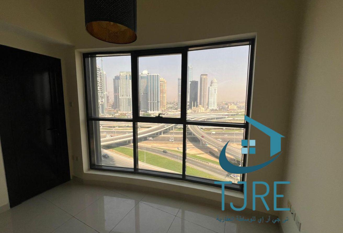 Well-Maintain | 1 BHK | Spacious | Prime Location photo 3