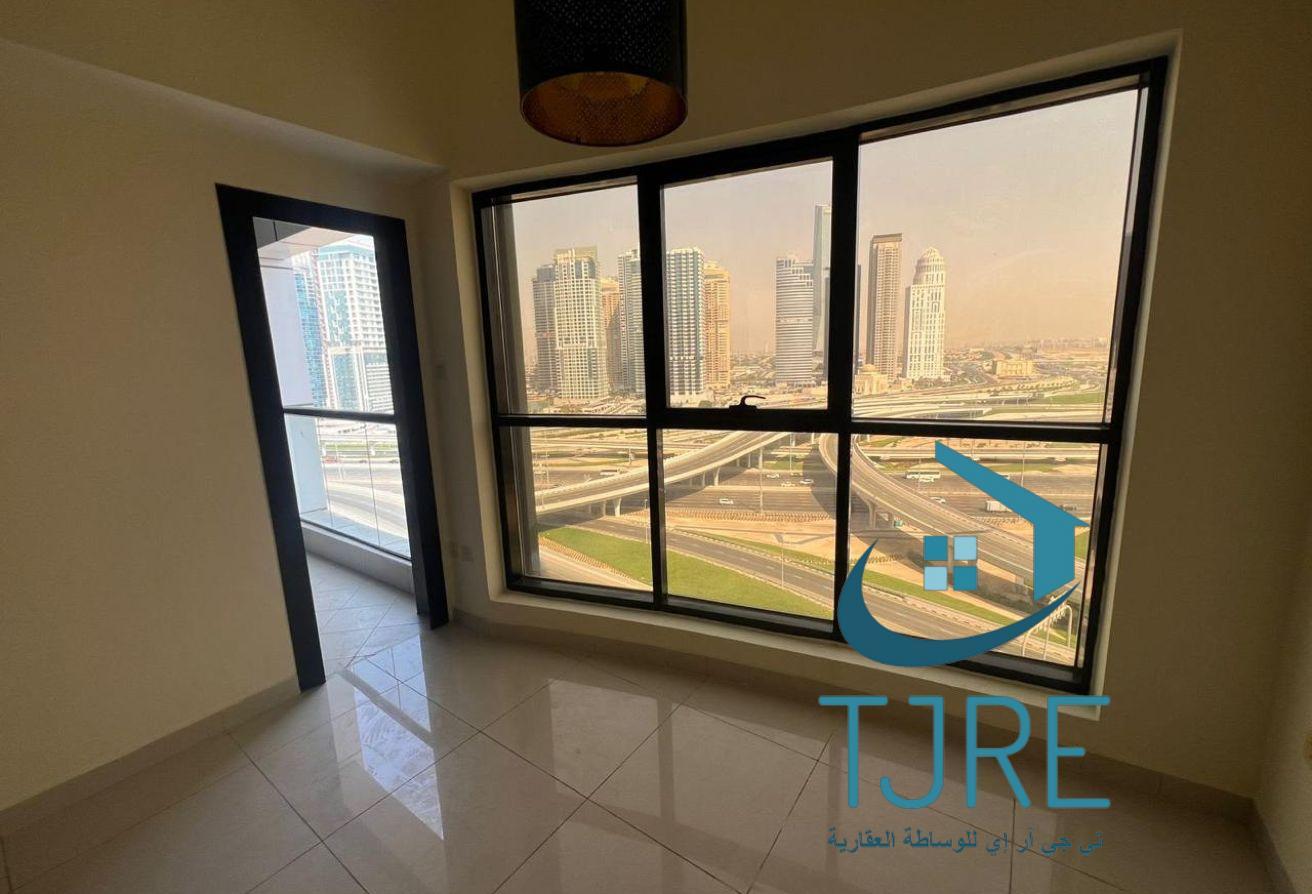 Well-Maintain | 1 BHK | Spacious | Prime Location photo 5