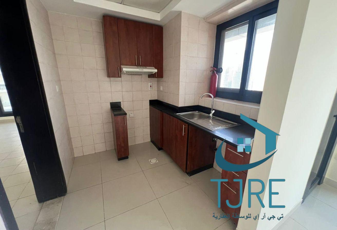 Well-Maintain | 1 BHK | Spacious | Prime Location photo 4