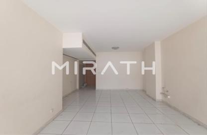 Apartment - 2 Bedrooms - 2 Bathrooms for rent in Golden Sands 7 - Al Mankhool - Bur Dubai - Dubai