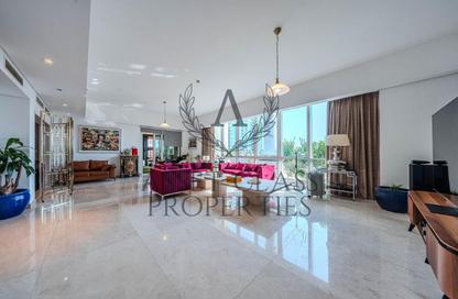 Apartment - 3 - 5 for rent in Marina Residences 1 - Marina Residences - Palm Jumeirah - Dubai