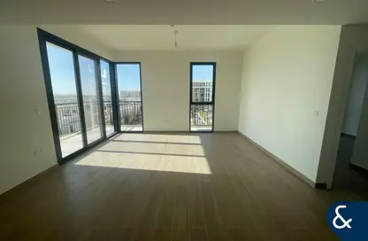 شقة - 2 غرف نوم - 2 حمامات للايجار في هولاند جاردنز - تاون سكوير - دبي