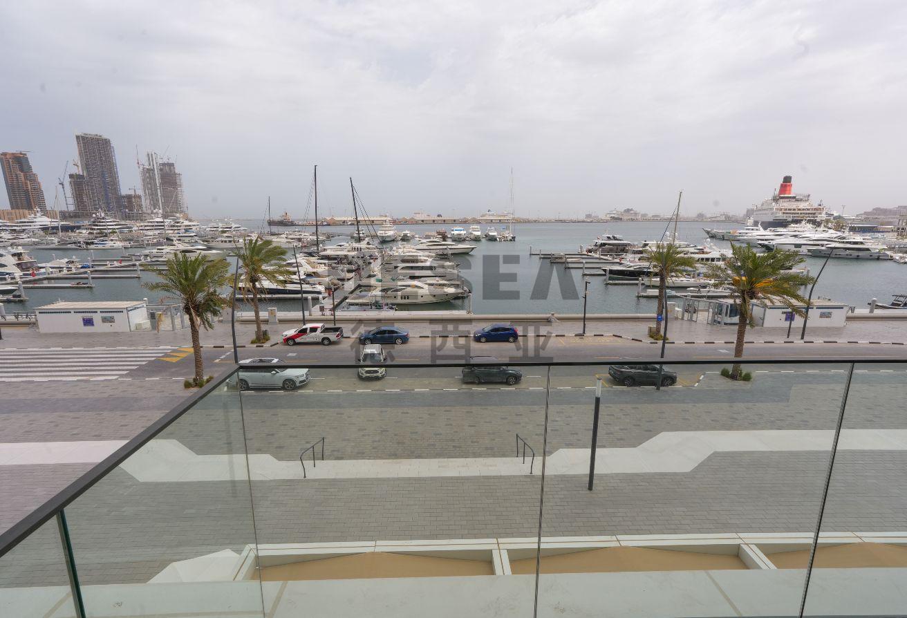 Ready to Move In | Harbour Views | Spacious Layout