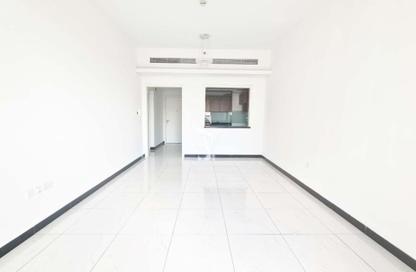 Apartment - 1 Bedroom - 2 Bathrooms for rent in Crystal Residence - District 11 - Jumeirah Village Circle - Dubai