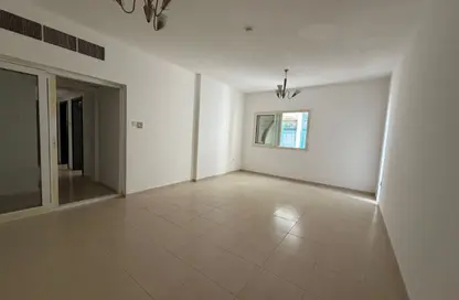 Apartment - 2 Bedrooms - 2 Bathrooms for rent in Al Khan Lagoon - Al Khan - Sharjah