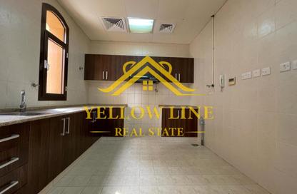 Apartment - 1 Bedroom - 1 Bathroom for rent in Ministries Complex - Khalifa Park - Eastern Road - Abu Dhabi
