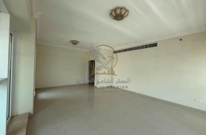Apartment - 3 Bedrooms - 5 Bathrooms for rent in Al Majaz 1 - Al Majaz - Sharjah
