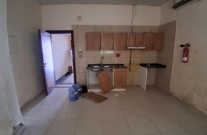 Apartment - Studio - 1 Bathroom for rent in Fire Station Road - Muwaileh - Sharjah