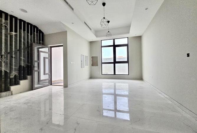 93568541 - Property Image 3
