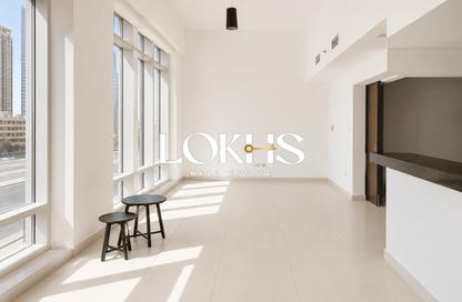 Apartment - 1 Bedroom - 2 Bathrooms for rent in The Lofts - Downtown Dubai - Dubai