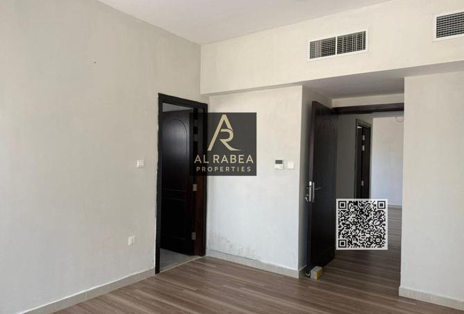 96111784 - Property Image 3