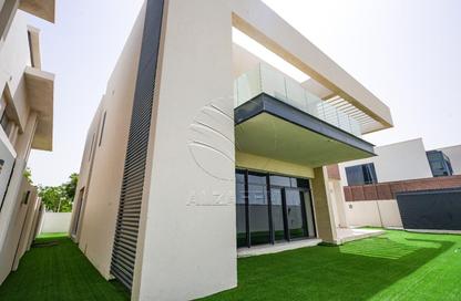 Villa - 4 Bedrooms - 6 Bathrooms for rent in West Yas - Yas Island - Abu Dhabi