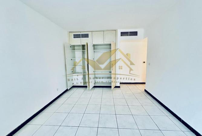 123843661 - Property Image 2