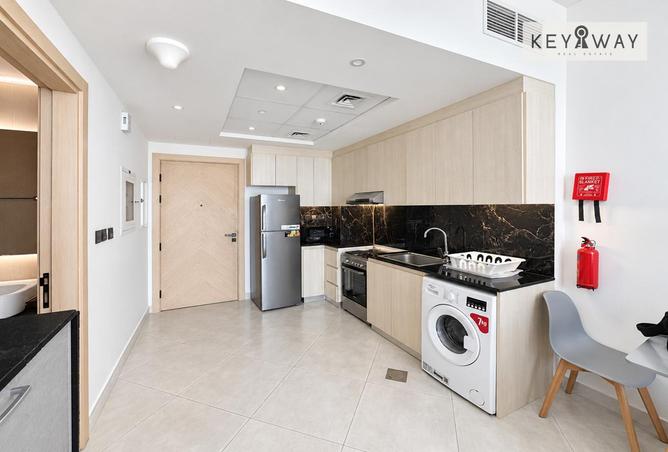 1BR Apartment | Water Views | Al Jaddaf photo 3