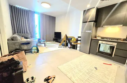 شقة - غرفة نوم - 2 حمامات للايجار في الطراز - حي نسيج - الجادة - الشارقة