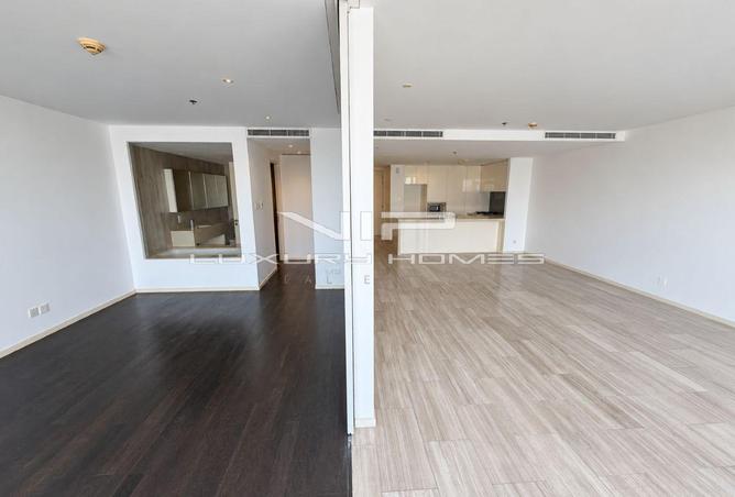 1-bed apartment in D1 Tower · Canal view — photo 3