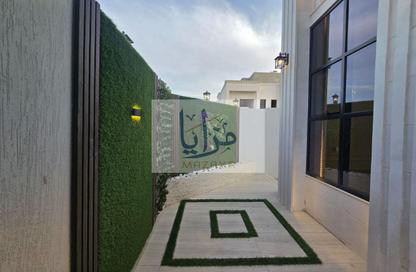 Villa - 5 Bedrooms - 7 Bathrooms for sale in Al Helio 2 - Al Helio - Ajman