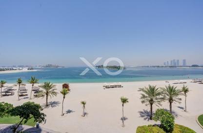 Apartment - 2 Bedrooms - 2 Bathrooms for rent in Al Hatimi - Shoreline Apartments - Palm Jumeirah - Dubai