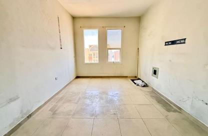 Apartment - Studio - 1 Bathroom for rent in Fire Station Road - Muwaileh - Sharjah