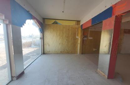 Shop - Studio for rent in Julfar - Ras Al Khaimah