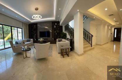 Villa - 4 - 5 for sale in Nad Al Sheba Villas - Nad Al Sheba 3 - Nad Al Sheba - Dubai
