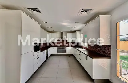 Villa - 4 Bedrooms - 4 Bathrooms for rent in Deema 4 - Deema - The Lakes - Dubai