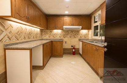 Apartment - 2 - 2 for rent in Muwaileh 29 Building - Muwaileh - Sharjah
