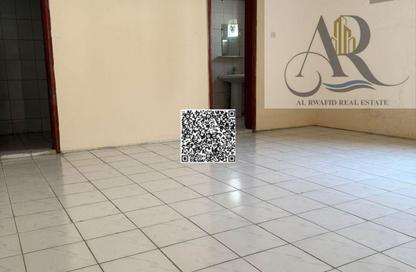 Labor Camp - Studio - 7+ for rent in SG 10 Building - Industrial Area 10 - Sharjah Industrial Area - Sharjah