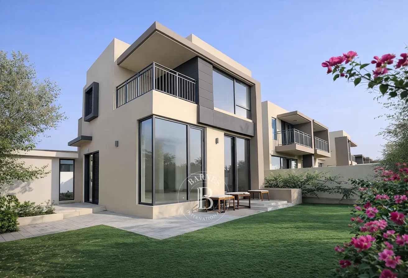 155510618 - Property Main Image