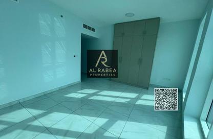 Apartment - 3 Bedrooms - 3 Bathrooms for rent in Corniche Tower - Ajman Corniche Road - Ajman
