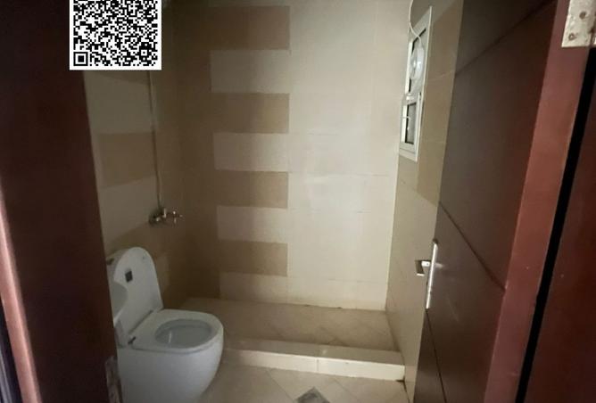 130661167 - Property Image 3