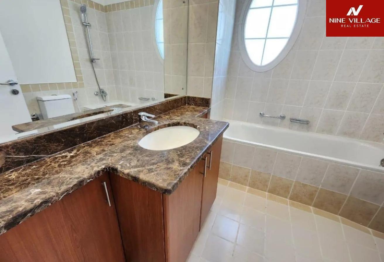 Quiet Location | 3 Bed | Close to Lake photo 9