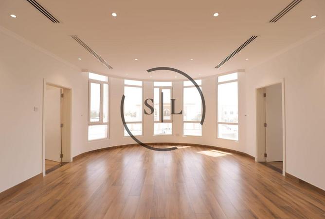 132505193 - Property Image 3