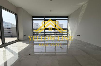 Apartment - 2 Bedrooms - 3 Bathrooms for rent in Al Seef - Al Raha Beach - Abu Dhabi Apartment - 2 Bedrooms - 3 Bathrooms for rent in Al Seef - Al Raha Beach - Abu Dhabi