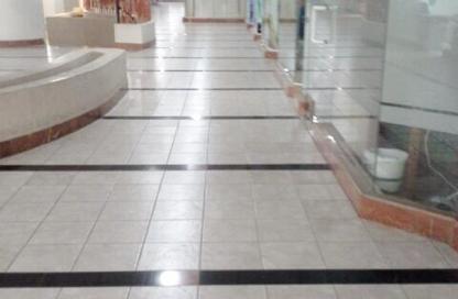 Shop - Studio for rent in Karama Gold Building - Al Karama - Dubai Shop - Studio for rent in Karama Gold Building - Al Karama - Dubai