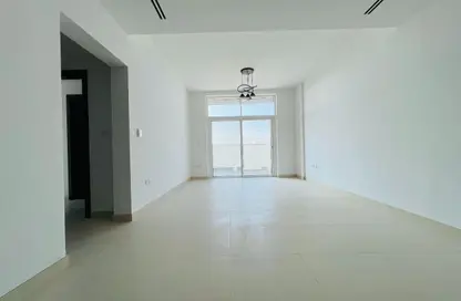 شقة - 2 غرف نوم - 3 حمامات للايجار في ند الحمر أفنيوز - ند الحمر - دبي