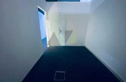 Office Space - 1 Bedroom for rent in Dubai Investment Park 1 (DIP 1) - Dubai Investment Park (DIP) - Dubai