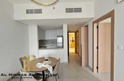 شقة - غرفة نوم - 2 حمامات للايجار في نيفا رزيدنسز - منطقة 16 - قرية جميرا الدائرية - دبي