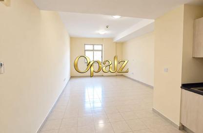 Apartment - Studio - 1 for rent in Abdul Rahim Mohd Al Zarooni Building - Al Mankhool - Bur Dubai - Dubai
