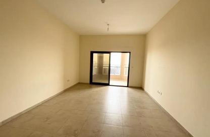 Apartment - Studio - 1 Bathroom for rent in Silicon Gates 1 - Silicon Gates - Dubai Silicon Oasis - Dubai