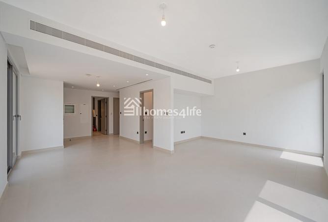 UPGRADED | INTERNAL | CLOSED KITCHEN