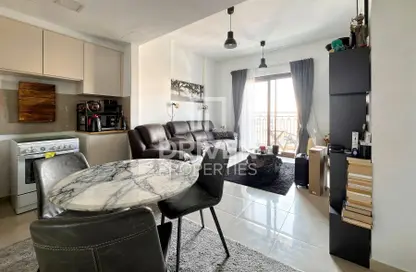 Apartment - 2 Bedrooms - 2 Bathrooms for rent in Zahra Breeze Apartments 4A - Zahra Breeze Apartments 4 - Zahra Breeze Apartments - Town Square - Dubai