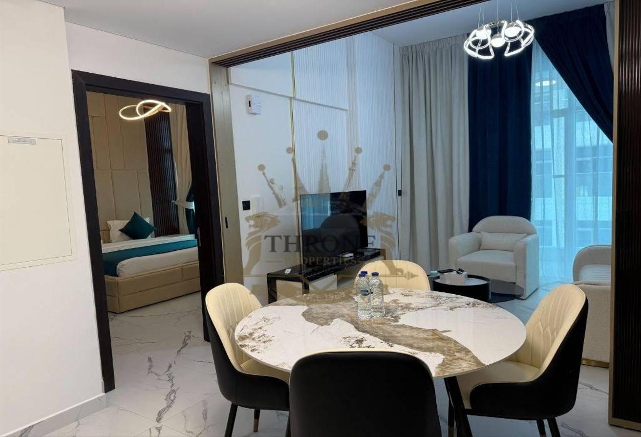 Spacious 1BR | Furnished | Vacant | Great Deal photo 3