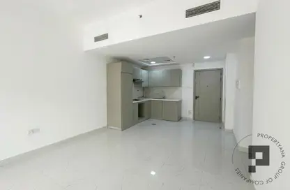 شقة - 2 غرف نوم - 3 حمامات للايجار في اكويتي هوم ب - اكويتي هوم - الفرجان - دبي